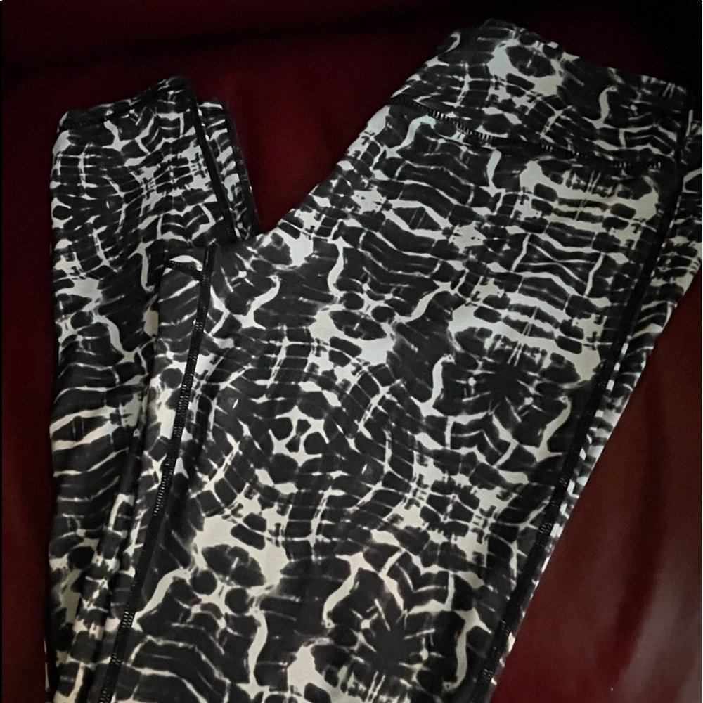 Inner Spirt Leggings, size M